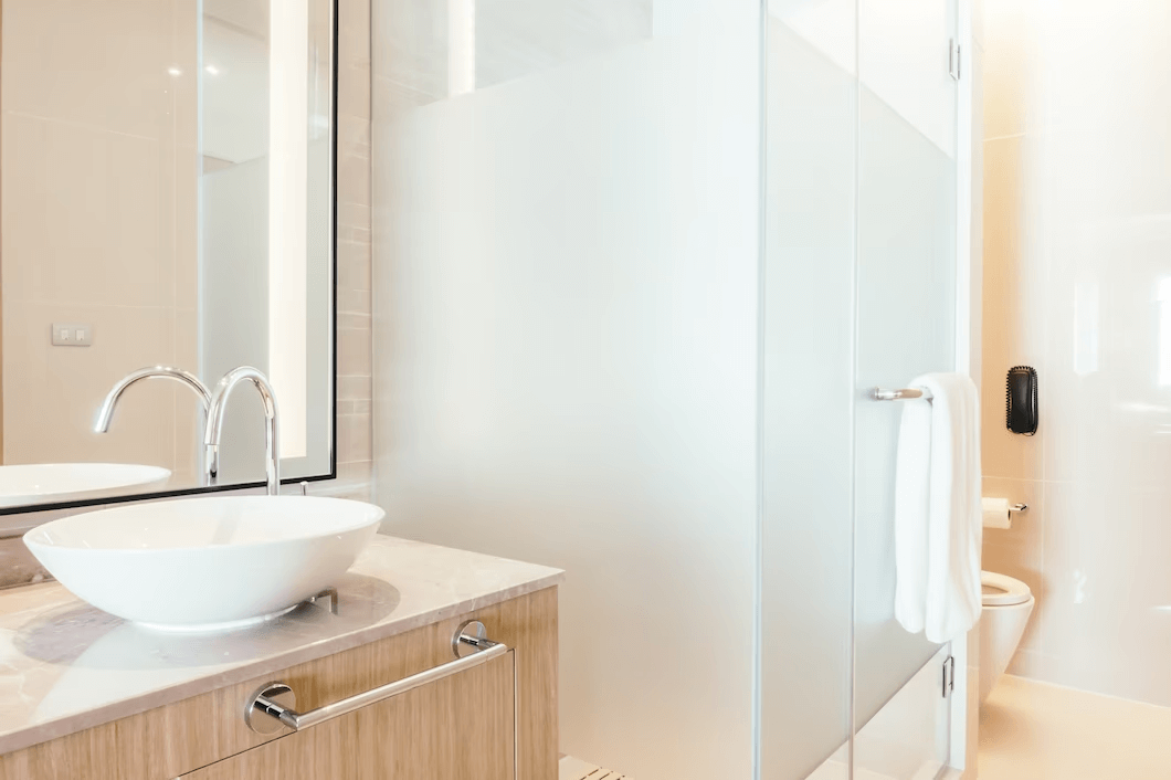 Featured image for “My Glass Shower Door Won’t Stay Closed – What to Do”