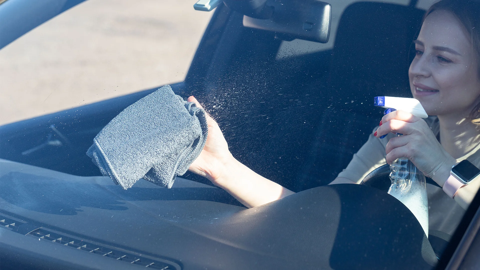 cleansing car windshield